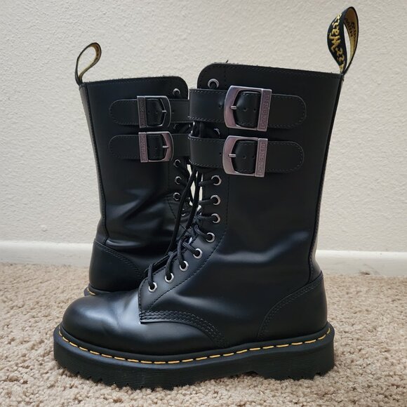 Dr Martens Caspian Alt Black Leather Boots Women's size 9 - Picture 1 of 7